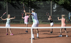 ATTENTION Trænere (uanset niveau) – gør tennistræningen sjovere og mere effektiv.🎾